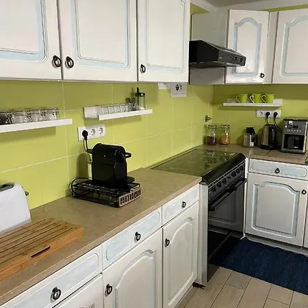 Granny's Guest house 3*